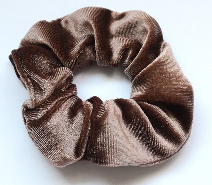 Small velvet scrunchies