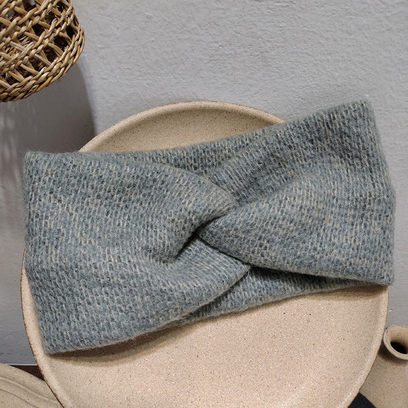 Twist front soft knitted headband