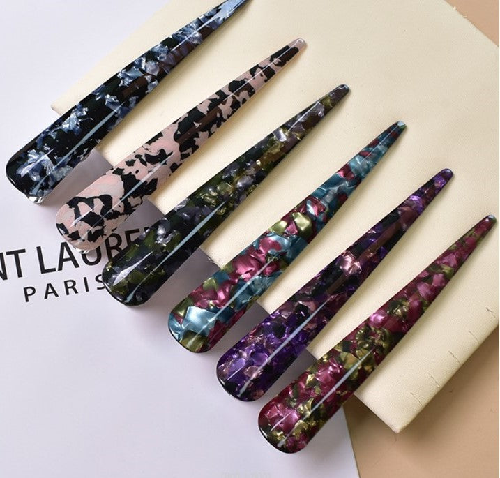 Large size resin Ibis clip in multicolours