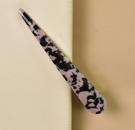 Large size resin Ibis clip in multicolours