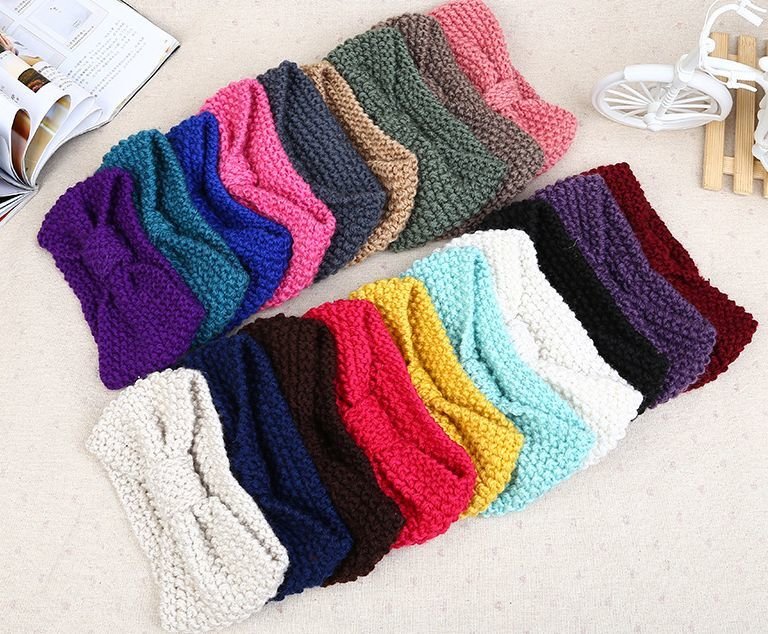Two way knotted crochet headband
