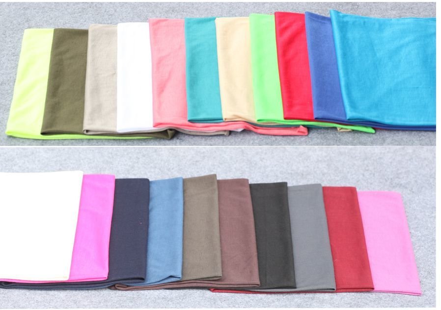 Solid colour multi-purpose seamless head wrap
