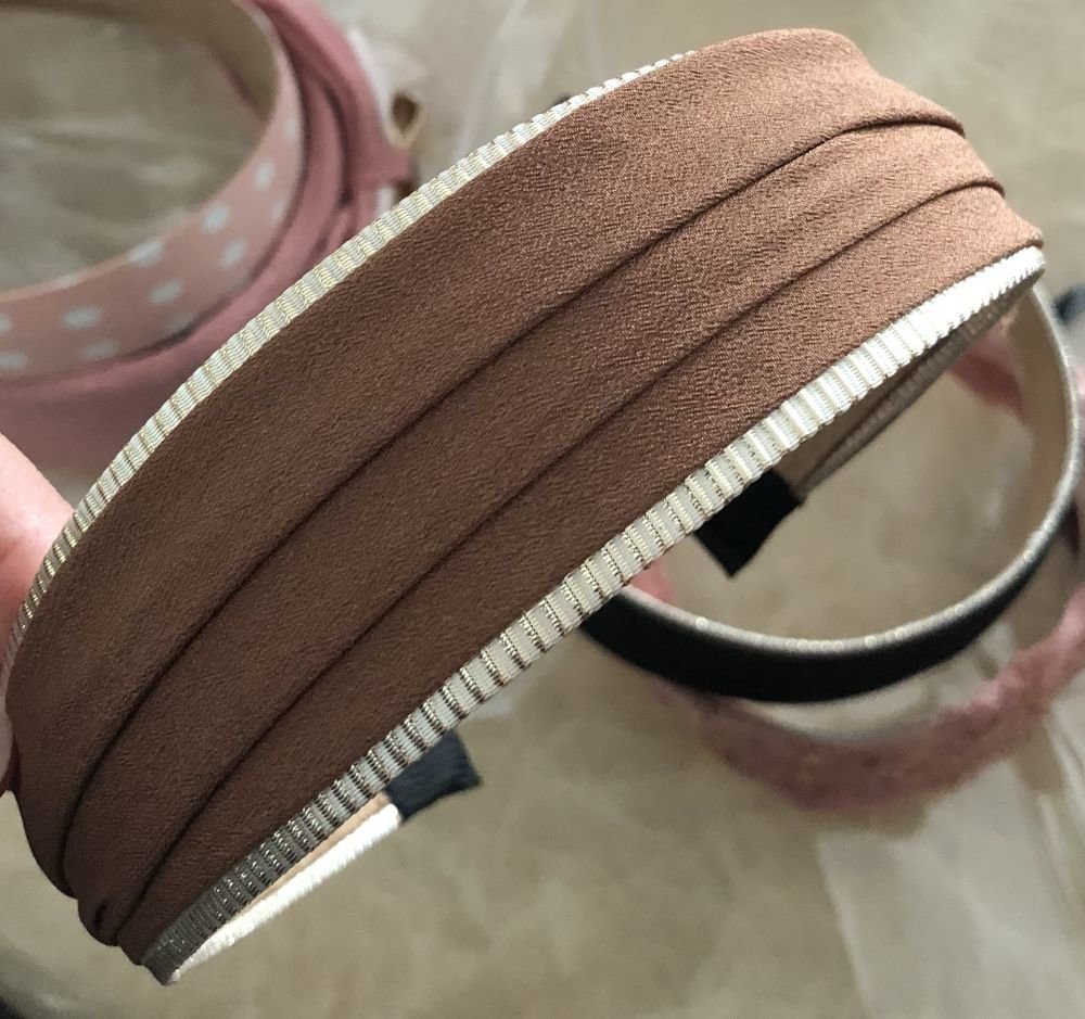 4cm-wide ruched chiffon headband