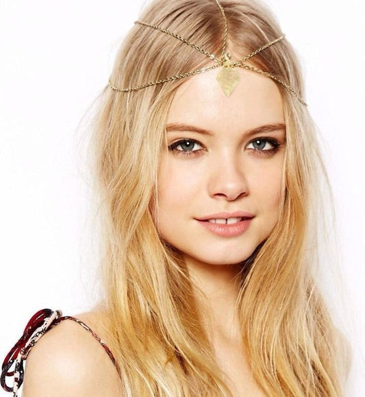 Dangling-diamond petal golden head chain