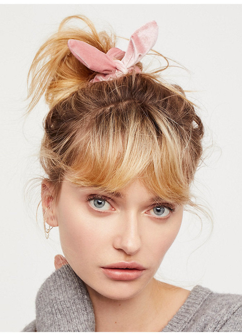 Velvet scrunchies with small bow
