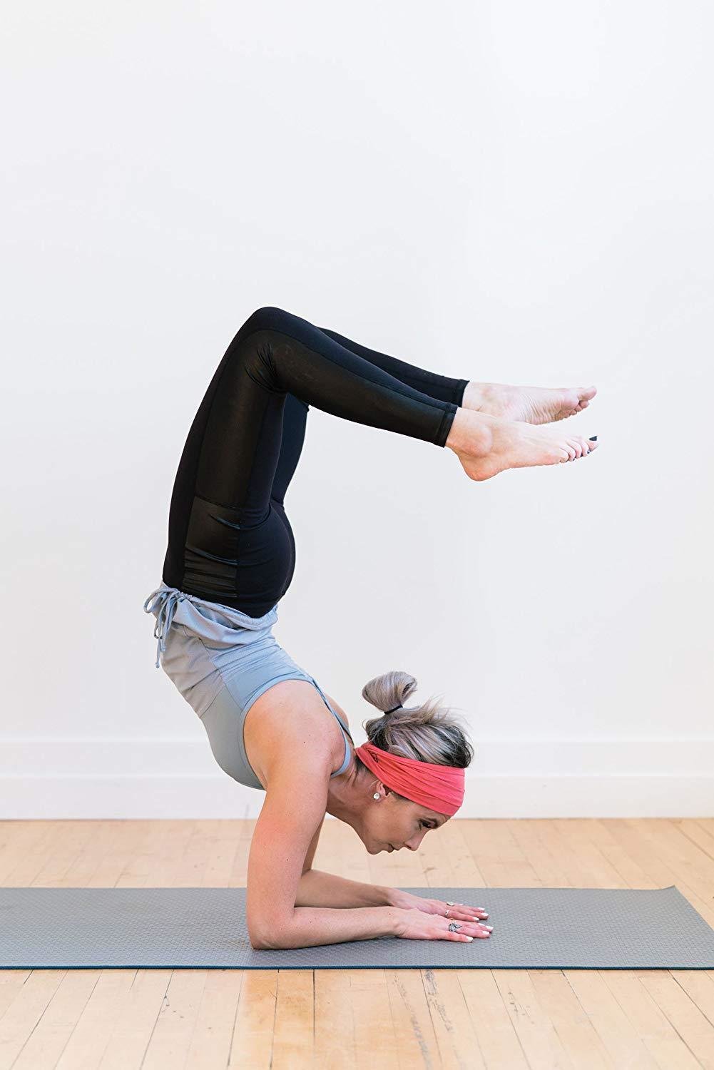 Plain sporty bandanna headband