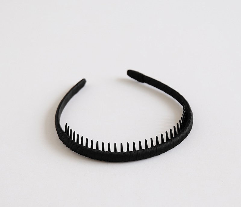 Ruched headband with teeth