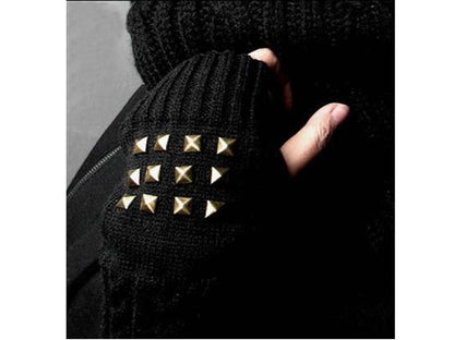Studded finger-less knitted long mittens