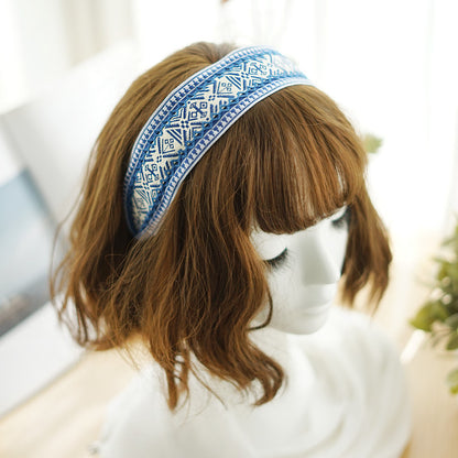 Embroidered wide headband