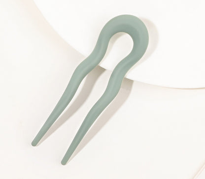 Large wavy acrylic hair fork