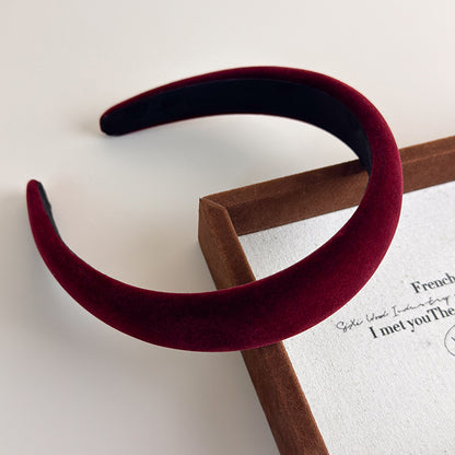 Thinly padded velvet headband