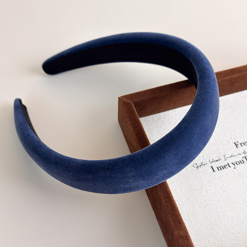Thinly padded velvet headband