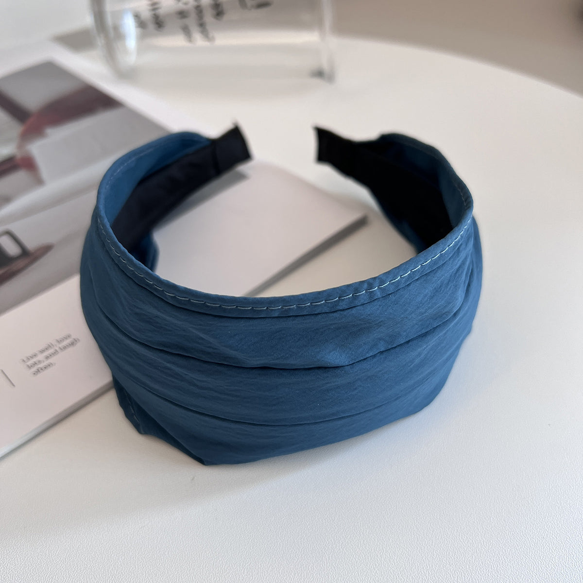 Light weight wide headband