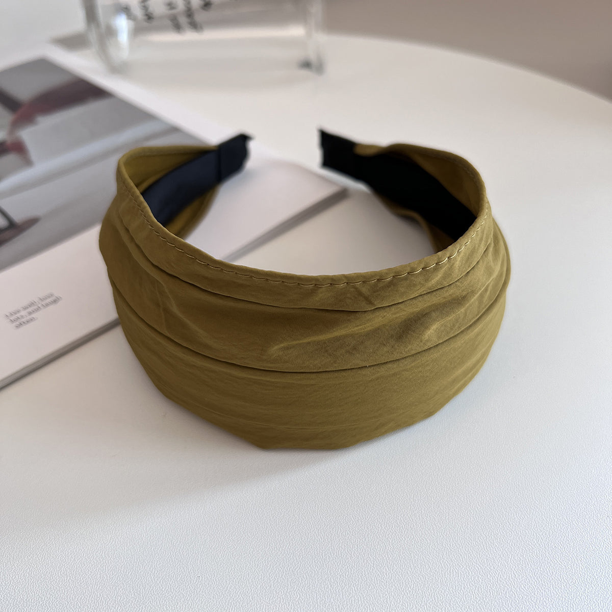 Light weight wide headband