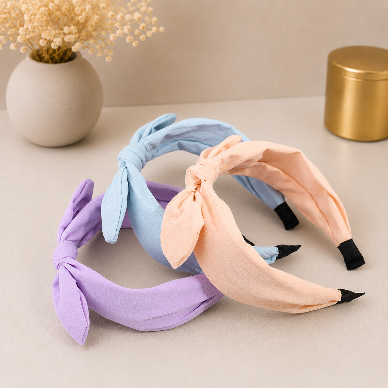 Plain headband with bow