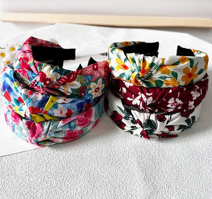 Floral knotted headband