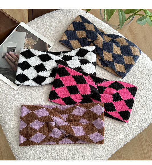 Twist front diamond patterned knitted headband