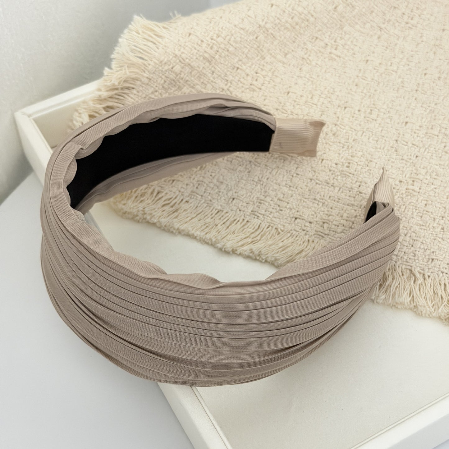 Pleated wide headband