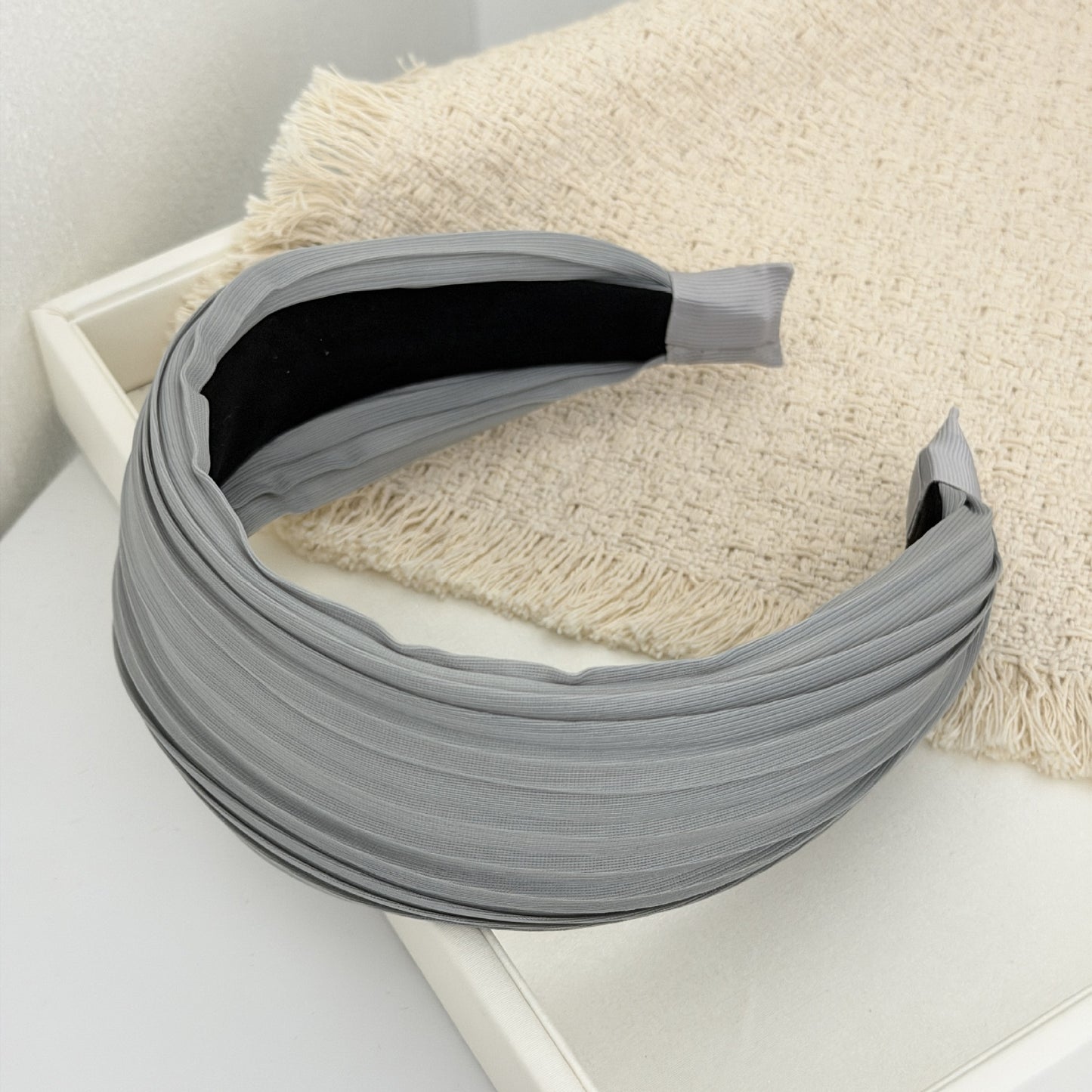 Pleated wide headband