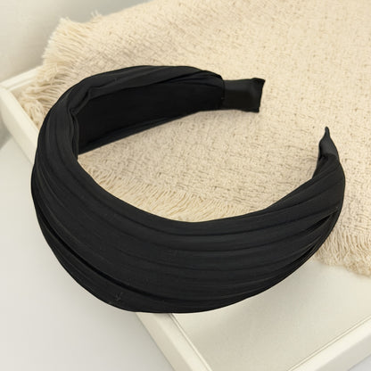 Pleated wide headband