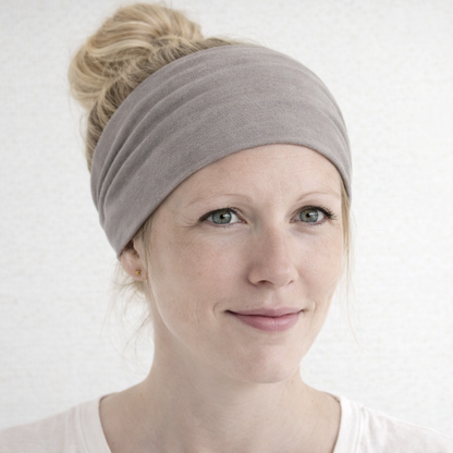 Plain knotted bandanna hair band