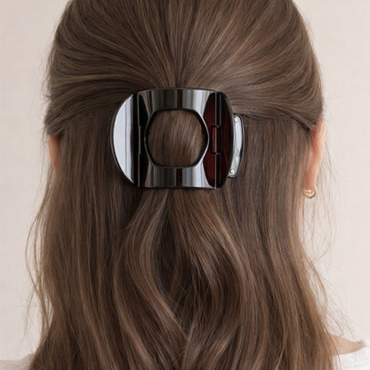 Flat hair claw
