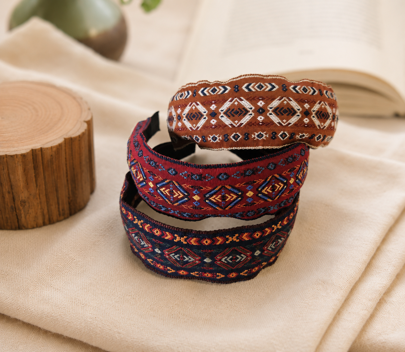 Embroidered wide headband