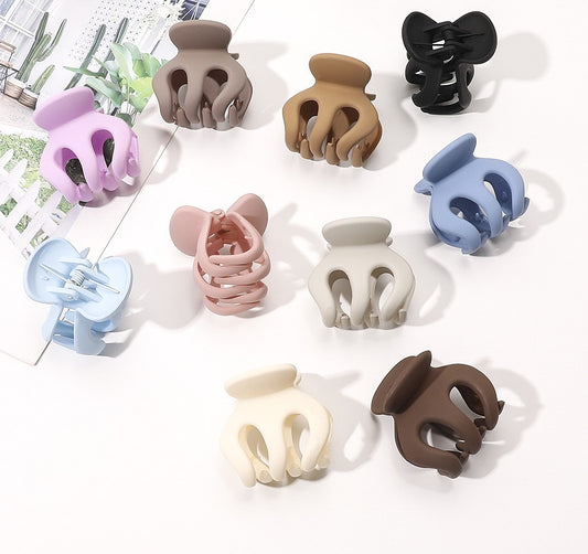 Matte acrylic small hair claw