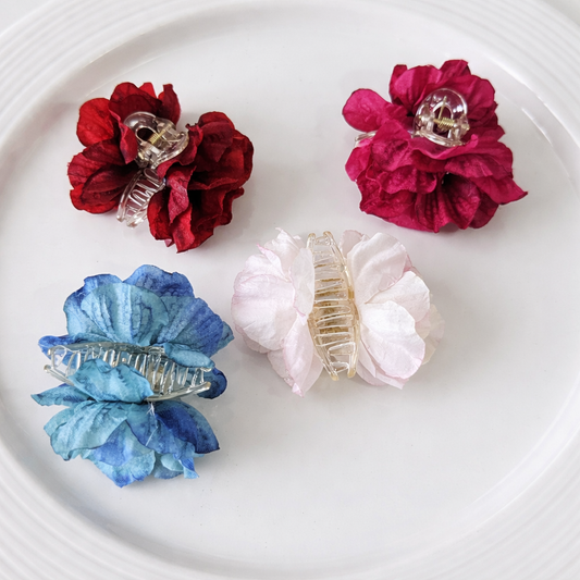 Flower mini hair claw