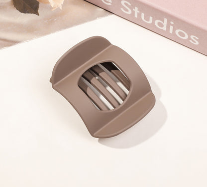 Flat hair claw