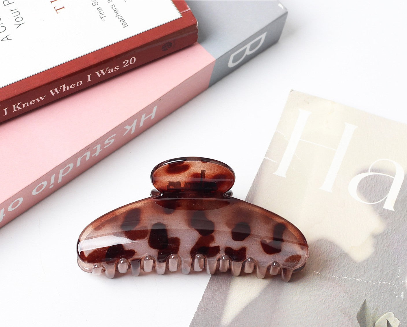 Hair claw