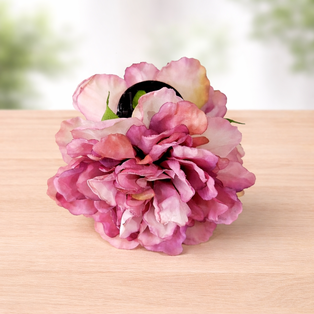 Flower hair claw