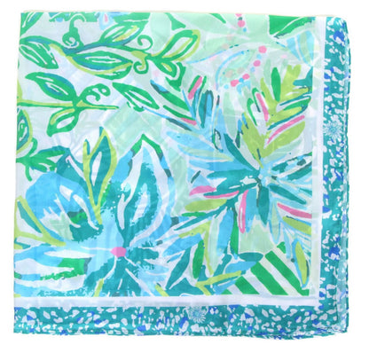 Square scarf in green