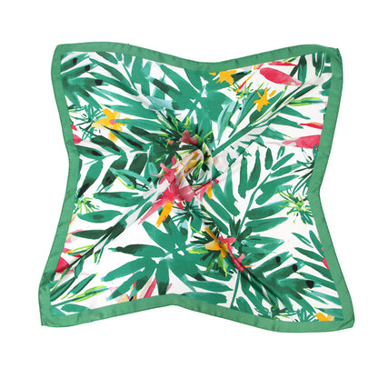 Square scarf in green