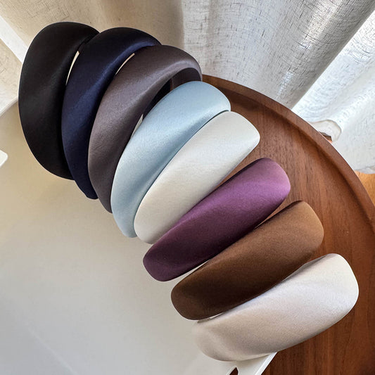 4cm-wide thinly padded glossy satin headband
