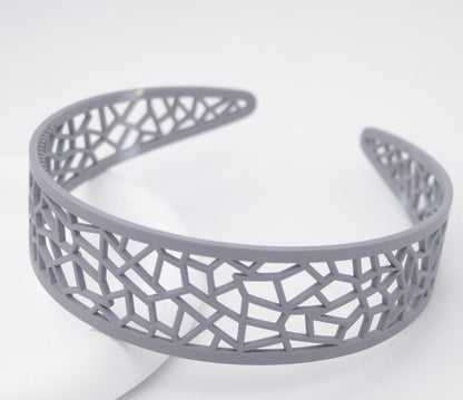 Hollow acrylic headband