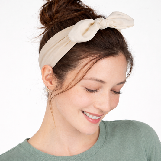 Plain headband with bow