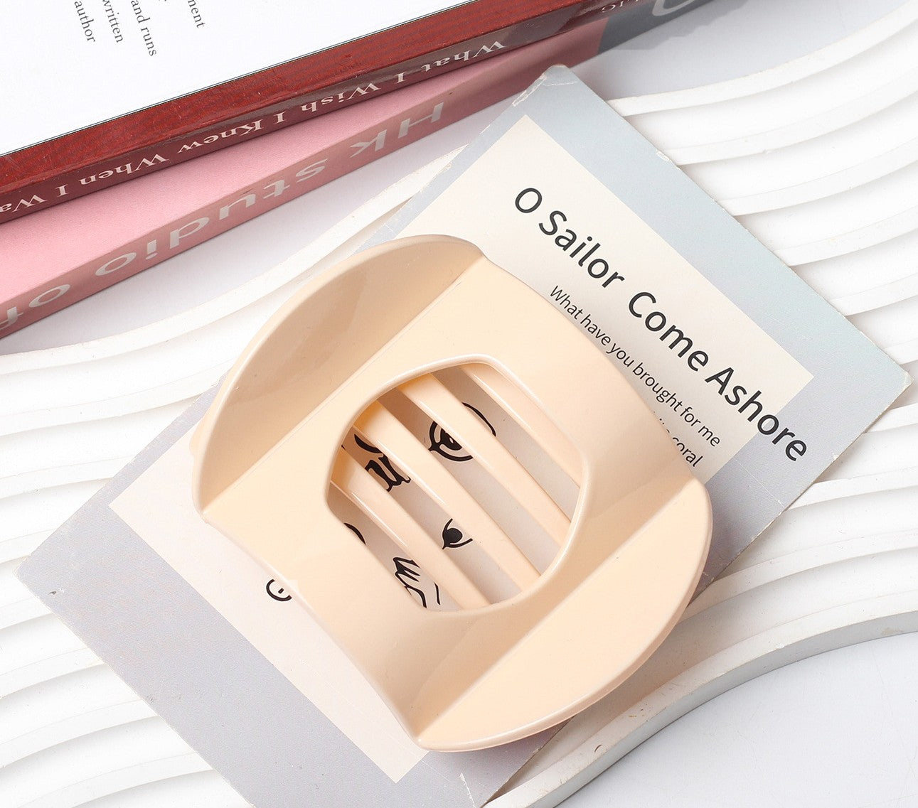 Flat hair claw