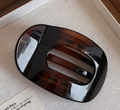 Oval flat hair claw