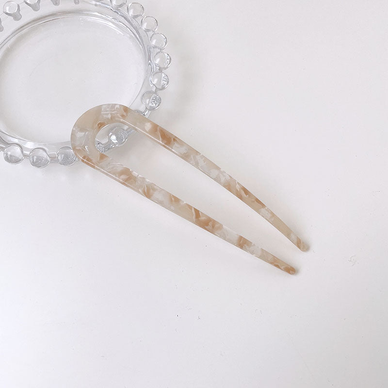 Small resin hair fork