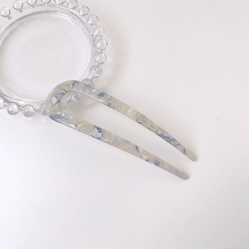 Small resin hair fork