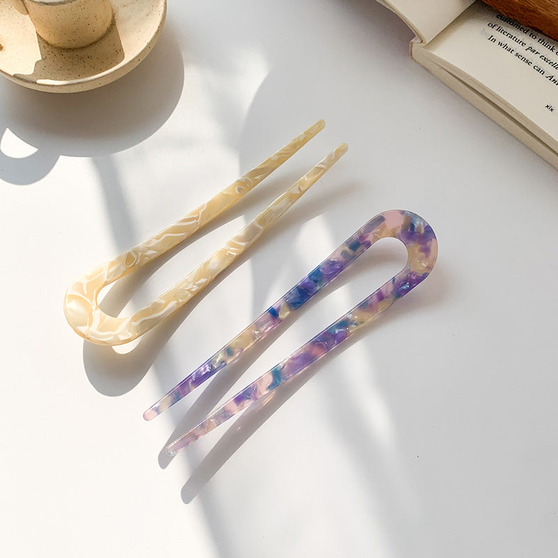 Small resin hair fork