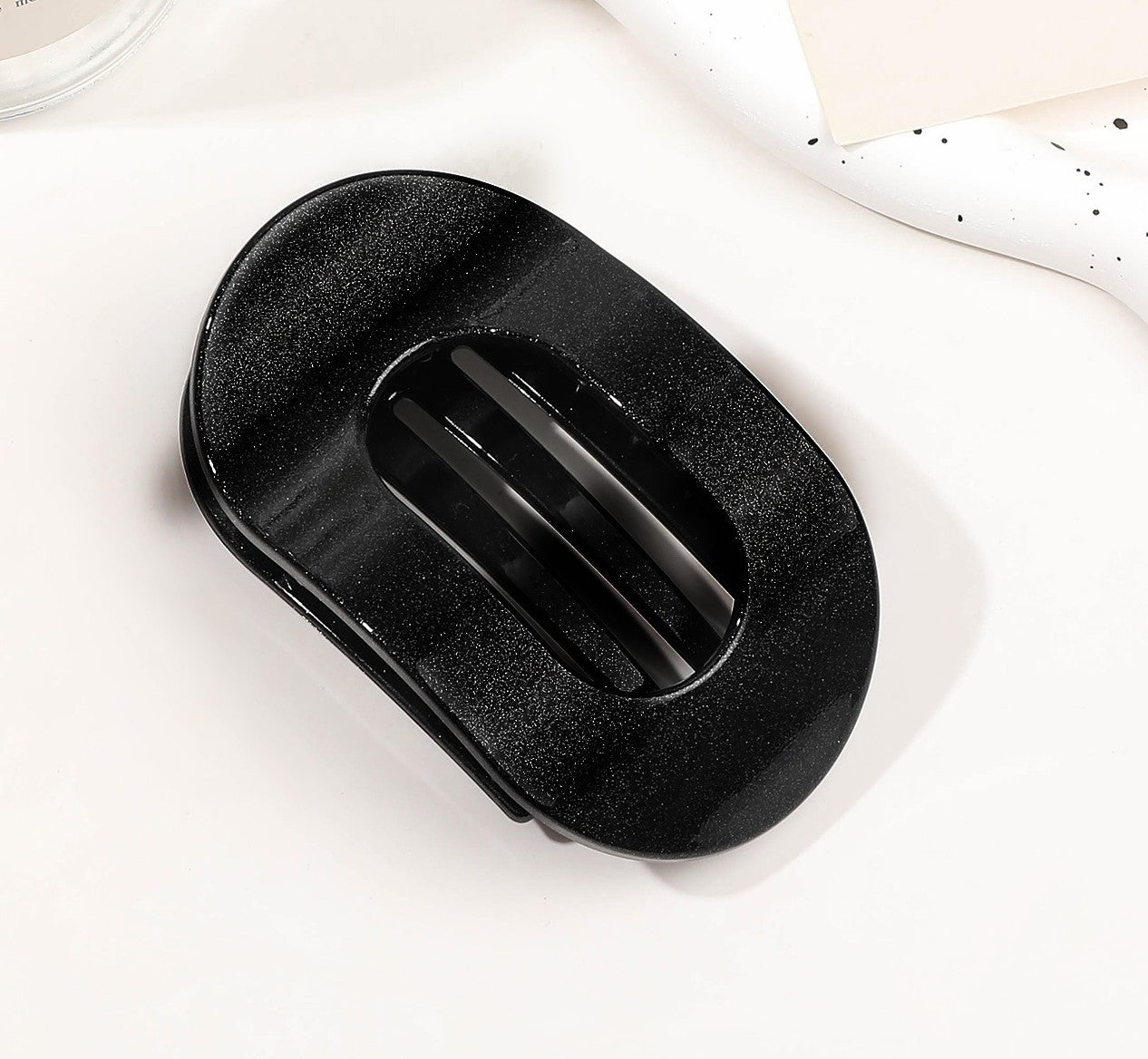 Large oval flat hair claw