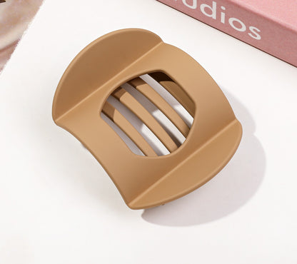 Flat hair claw