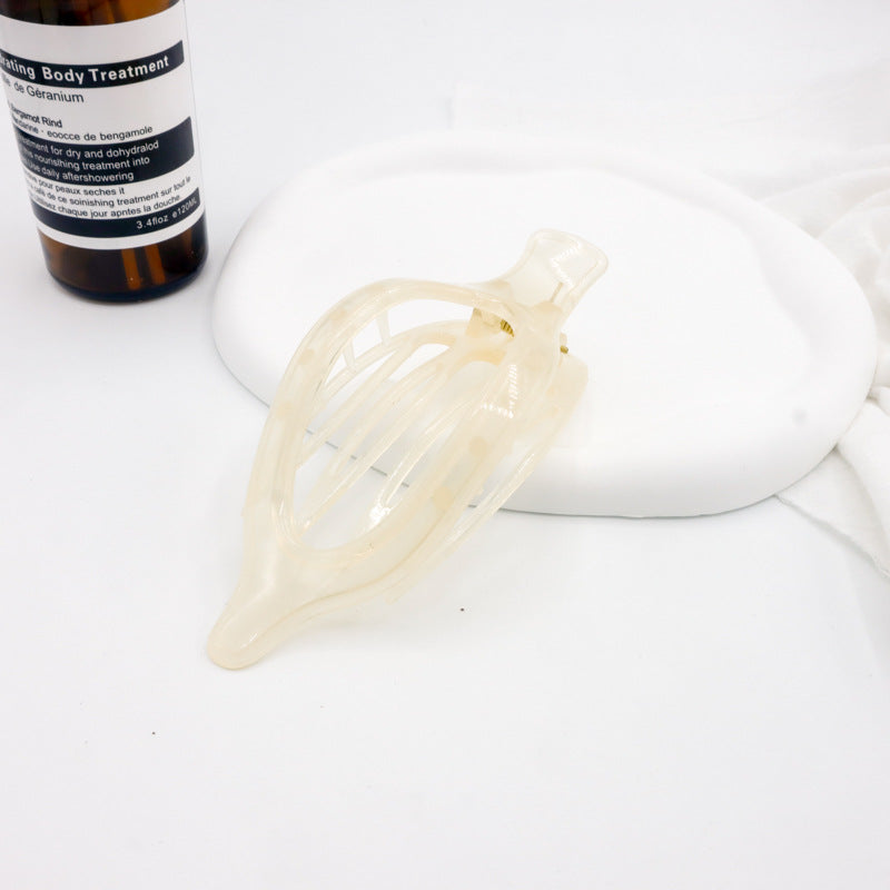 Large acrylic Ibis clip with teeth