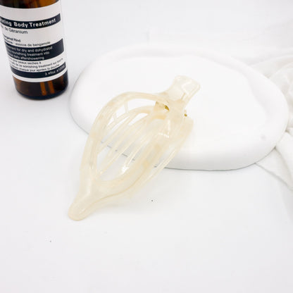Large acrylic Ibis clip with teeth