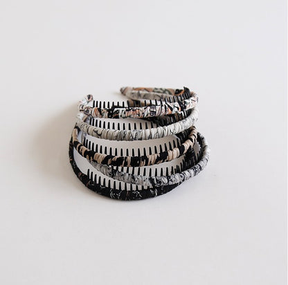 Ruched headband with teeth
