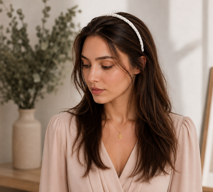 Ruched headband with teeth