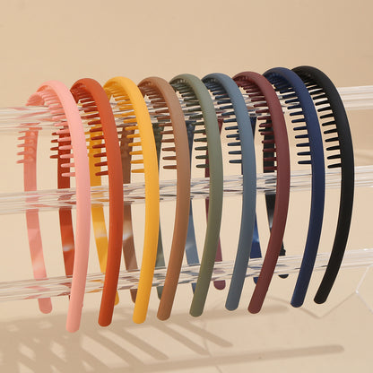 Matte acrylic headband with teeth