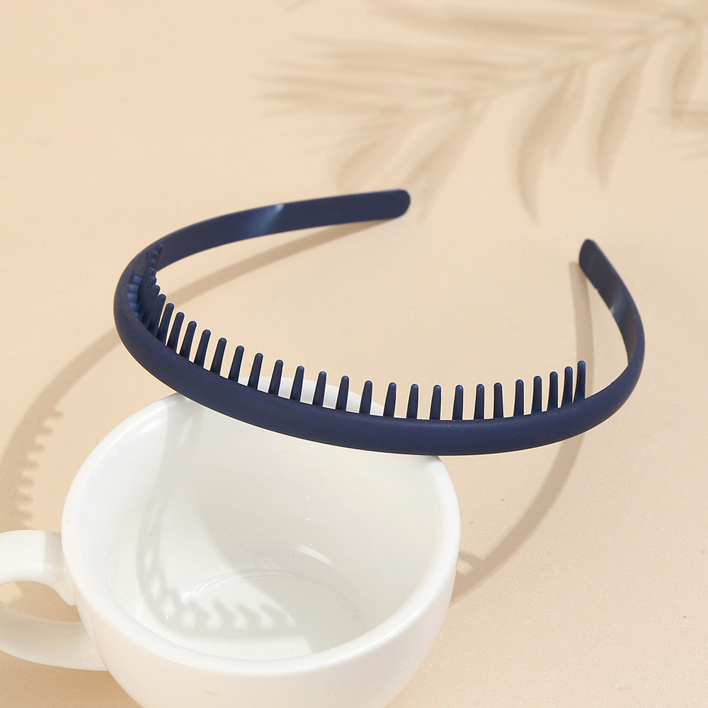 Matte acrylic headband with teeth
